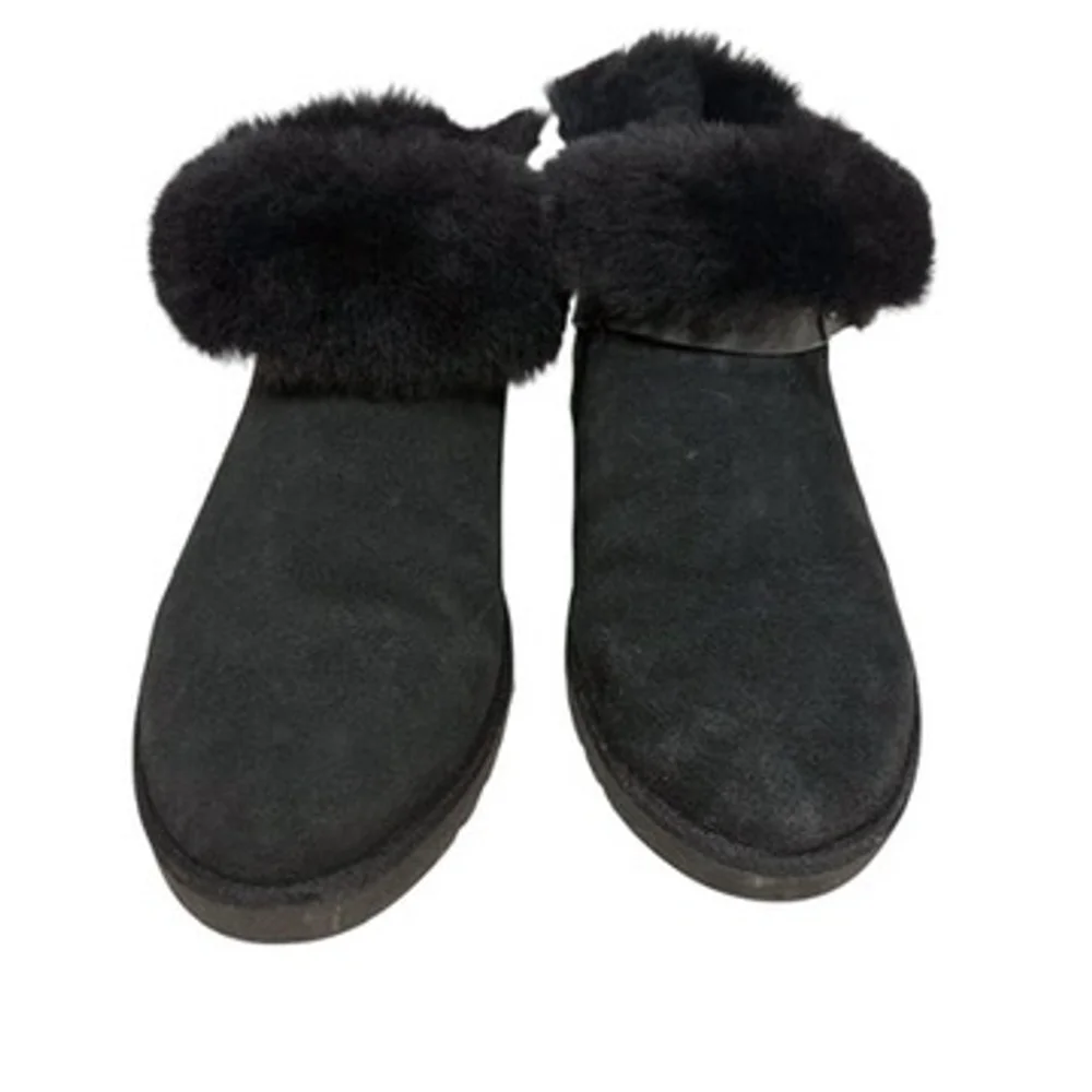 UGG Romely Suede Short Buckle UGG plush Lined Boots Black Shearling Size 7